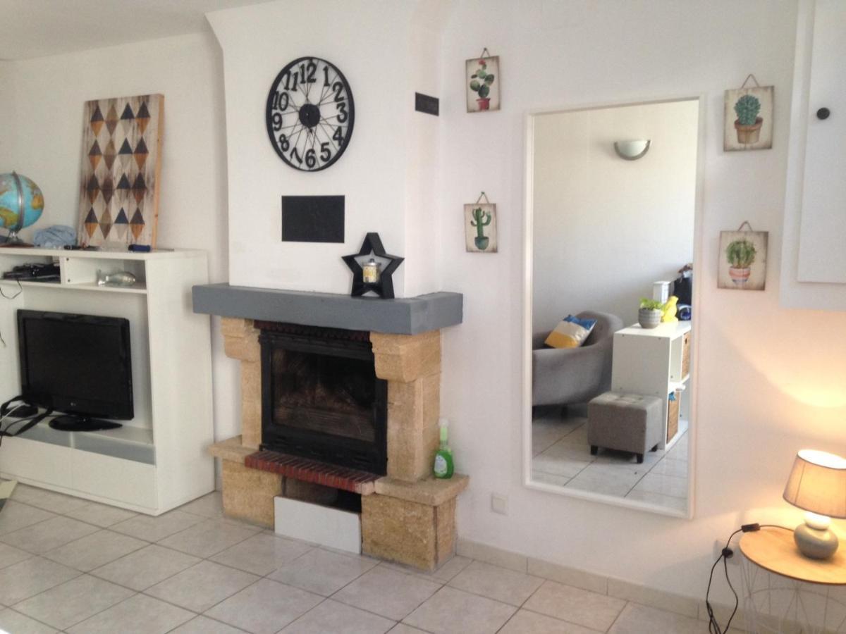 Maison de centre ville 4 à 6 personnes Precigne Exterior foto