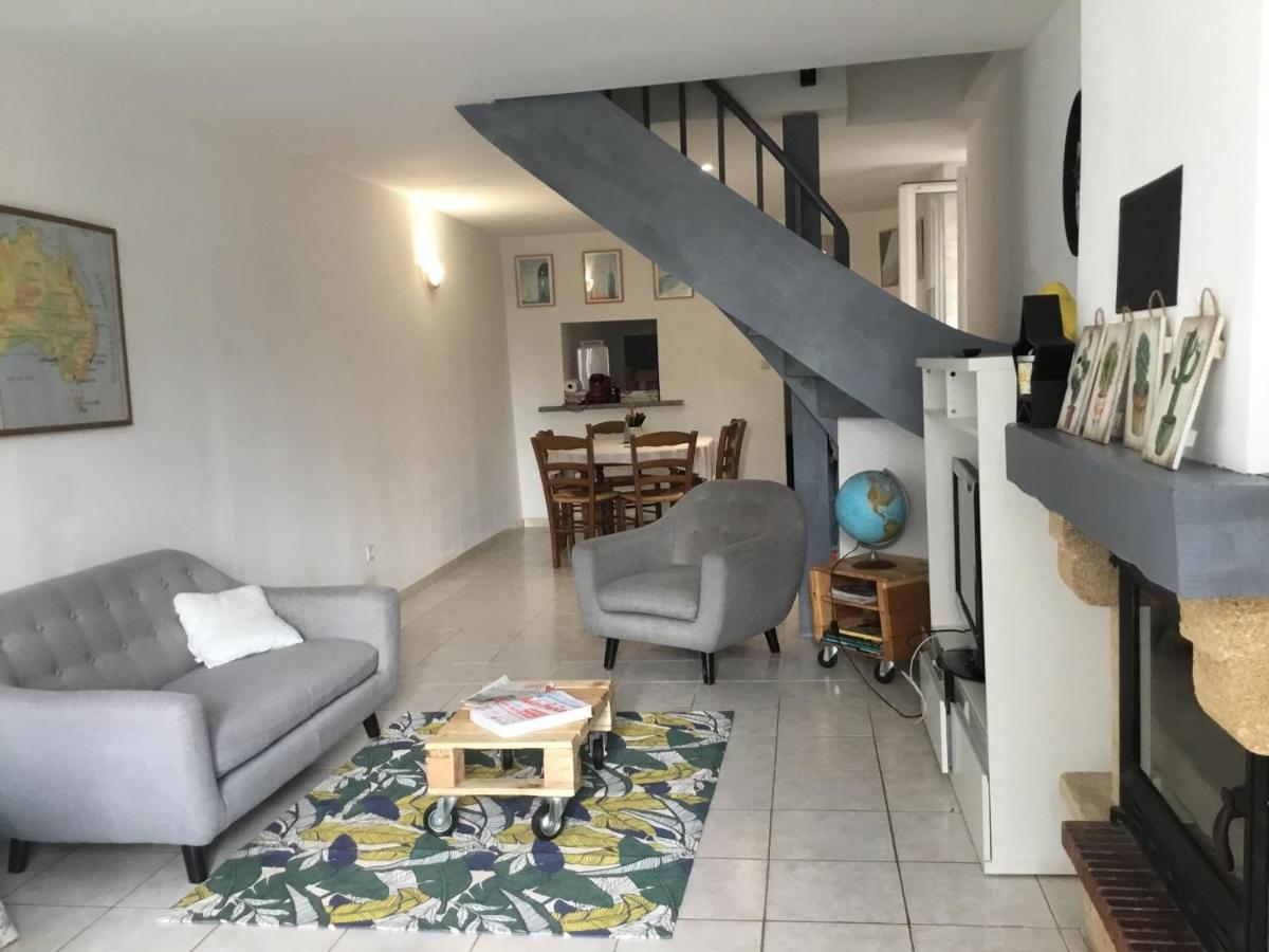Maison de centre ville 4 à 6 personnes Precigne Exterior foto